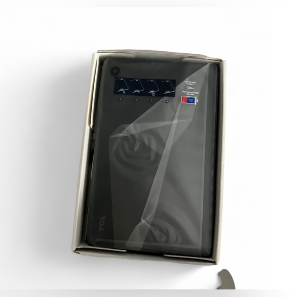 TCL TAB 8 LE Black Touch Screen Tablet (New in Box) - Picture 3 of 4